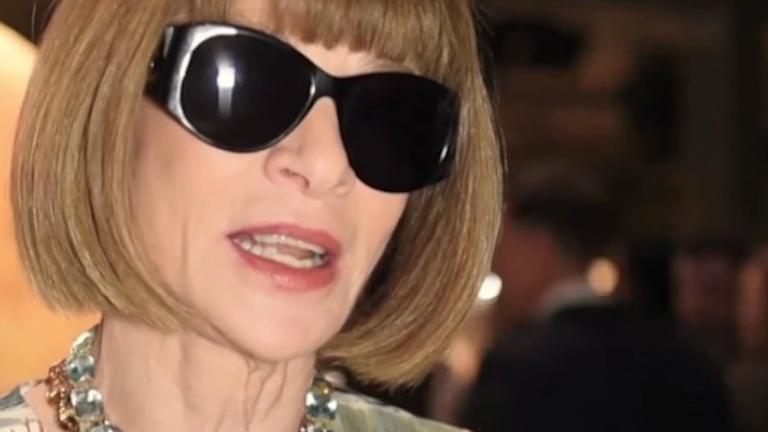 Η Αννα Γουίντουρ παρουσιάζει τις τάσεις της Εβδομάδας Μόδας του Λονδίνου  | 0 bovary.gr