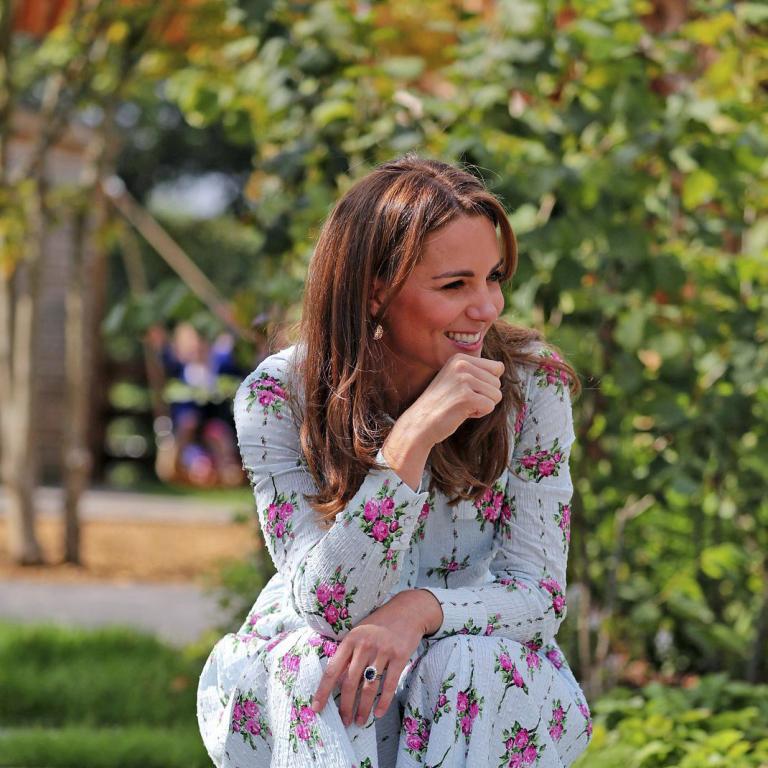 Τα floral φορέματα όπως τα φοράνε οι royals
