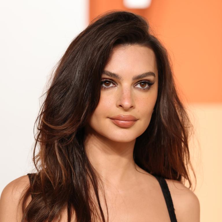 Η Έμιλι Ραταϊκόφσκι μετάνιωσε για το νέο της haircut: «Έκανα το χειρότερο κούρεμα της ζωής μου»