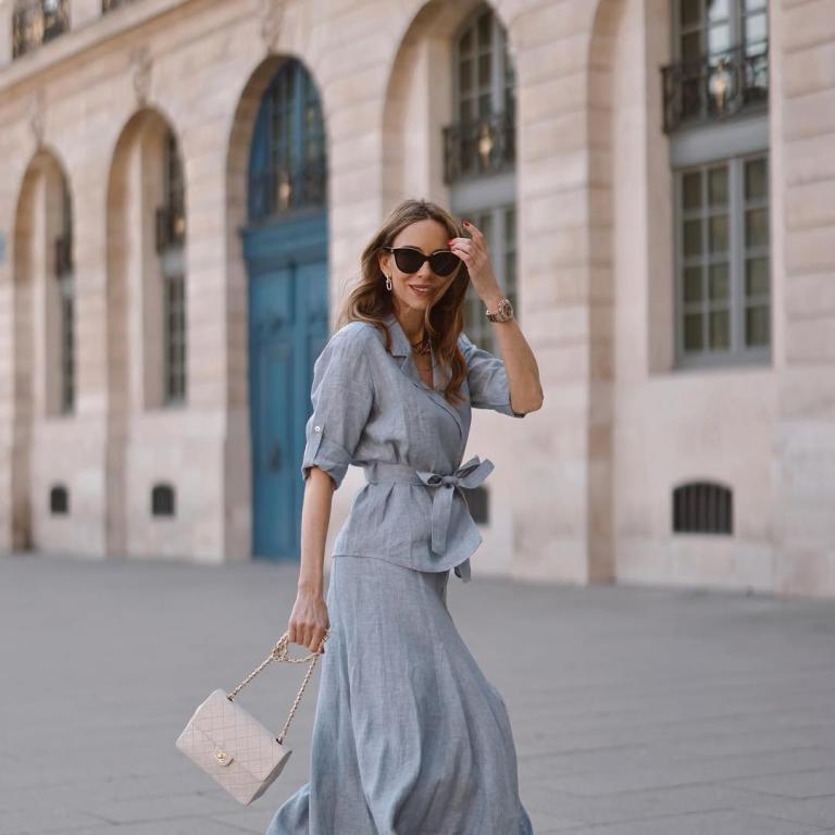 H Alexandra Lapp με λινό σύνολο/Φωτογραφία: Instagram/alexandralapp