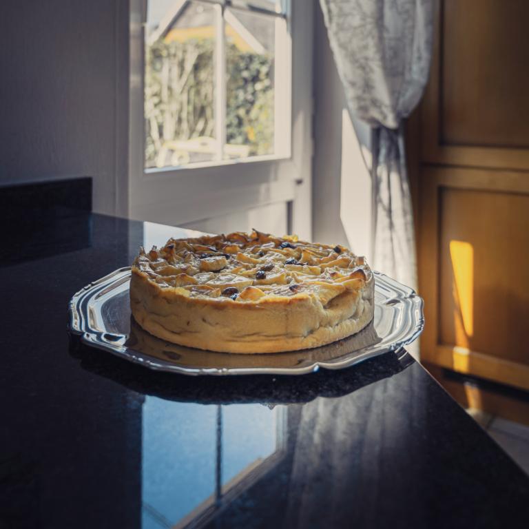 Συντσγή για κέικ μήλου χωρίς ψήσιμο στο φούρνο