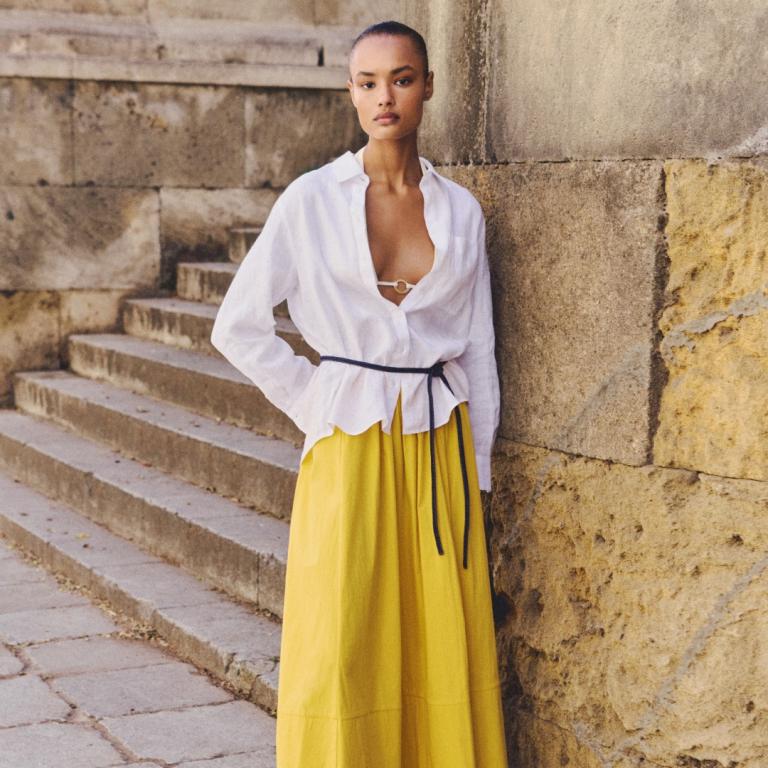 Οι 5 πιο άνετες και κομψές φούστες από τα Mango για chic καλοκαιρινές εμφανίσεις