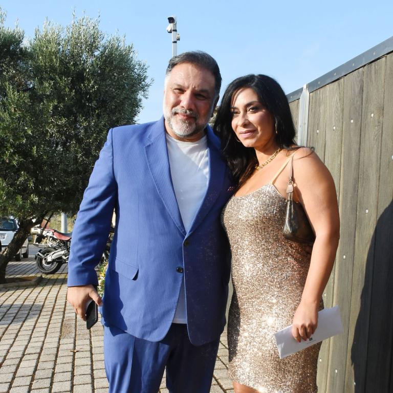 Το φιλόξενο σαλόνι του Γρηγόρη Αρναούτογλου και της Νάνσυς Αντωνίου