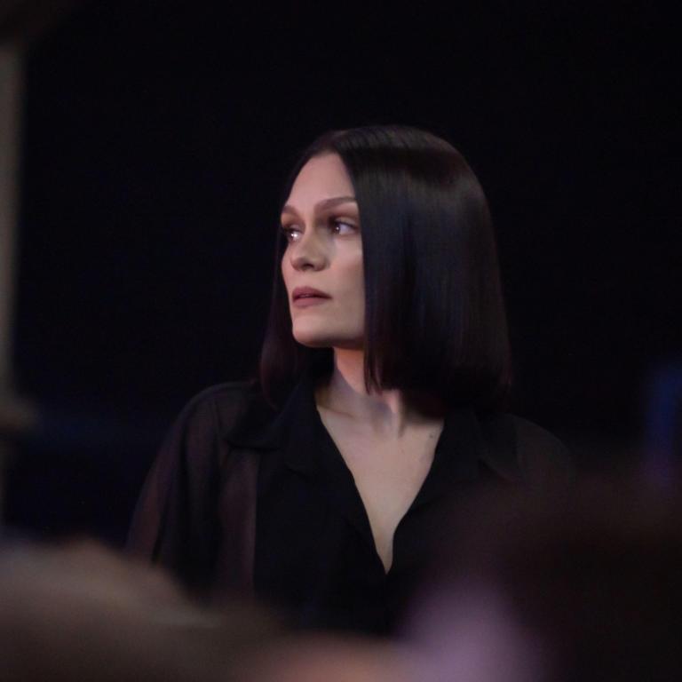 Η Jessie J ανακοίνωσε πως έχει καρκίνο στο στήθος