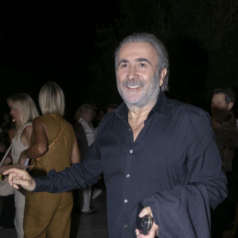 Μαριέλλη Λαζοπούλου: Ποια είναι η κόρη του Λάκη Λαζόπουλου που παντρεύτηκε στην Πάρο υπό άκρα μυστικότητα