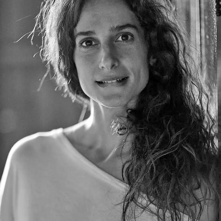 Συγκλονίζει η Μαρίνα Καλογήρου: «Κακοποιήθηκα σεξουαλικά από τα 4 έως τα 14»