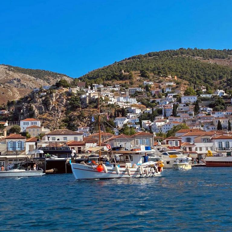 Ύδρα/Φωτογραφία: Ελένη Μητσιοπούλου για το Bovary