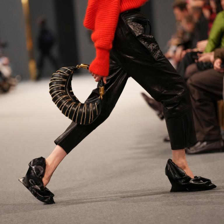 Πασαρέλα Balmain