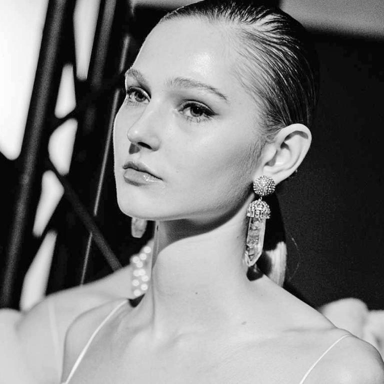 Η καλύτερη skincare ρουτίνα για λαμπερή επιδερμίδα