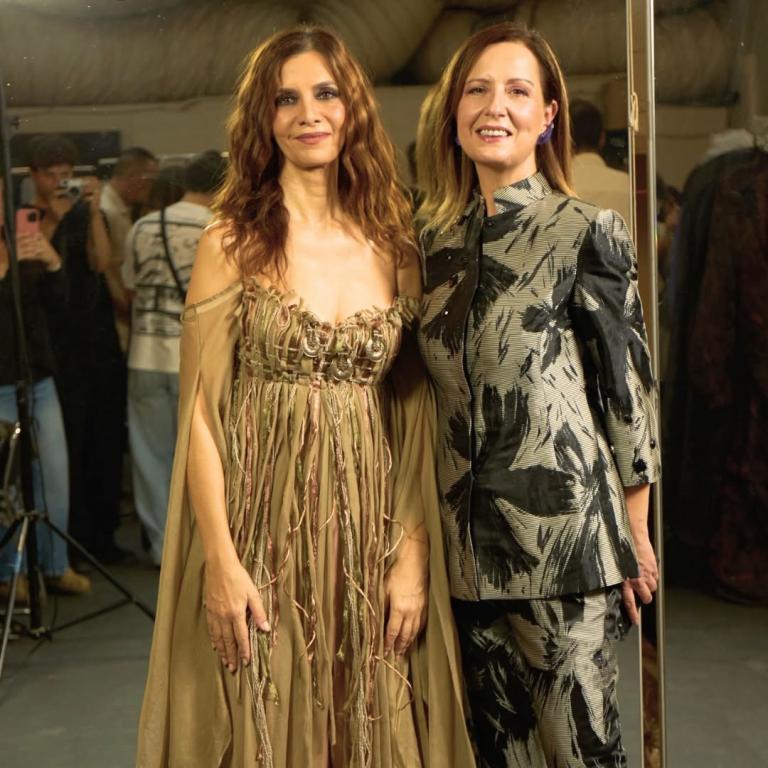 Couture glamour: Η Κατερίνα Λέχου στην πιο εντυπωσιακή της εμφάνιση, σαν σύγχρονη μούσα της μόδας