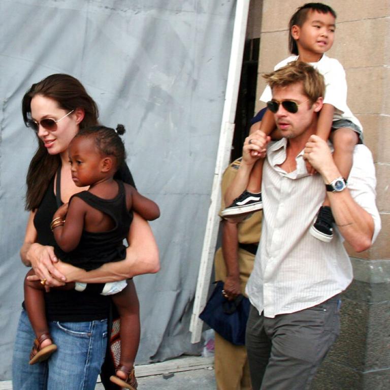Μπραντ Πιττ -Αντζελίνα Τζολί με τα δύο μεγαλύτερα παιδιά τους