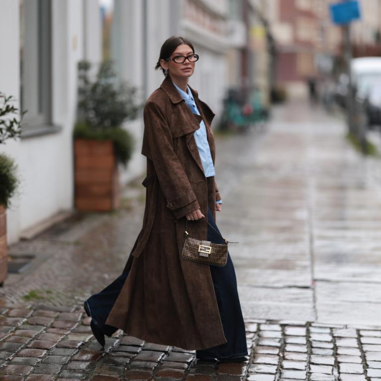 Το trend στα παλτό που αφήνει πίσω το μαύρο και το καμηλό