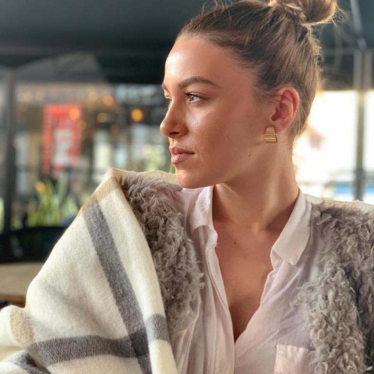 Ποια είναι η Εβελίνα Σκίτσκο: Το μοντέλο του GNTM που μίλησε ανοιχτά για τη διάγνωσή του με καρκίνο