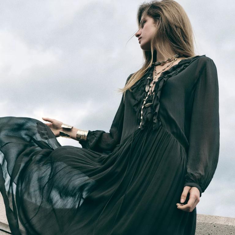 Φόρεμα/Φωτογραφία Massimo Dutti 