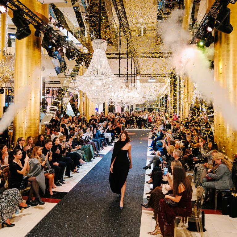 Stay Golden Fashion Show – Μια curated εμπειρία υψηλής αισθητικής, με τα μεγαλύτερα fashion brands του Golden Hall, σε ένα εντυπωσιακό catwalk.