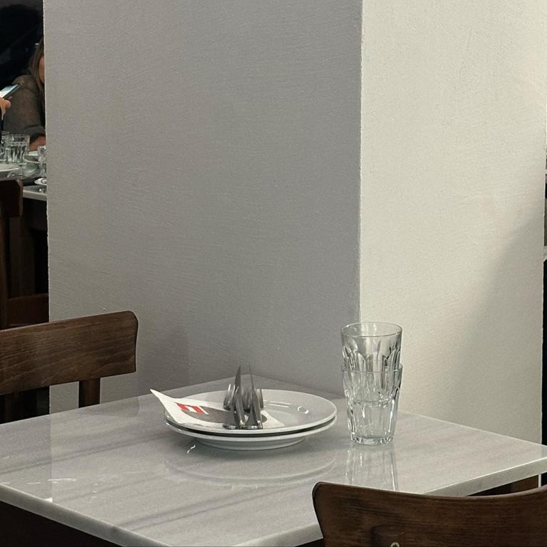 Πλυτά, εστιατόριο Αθήνα