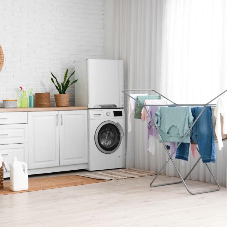 Πώς στεγνώνουν οι Ιάπωνες τα ρούχα τους