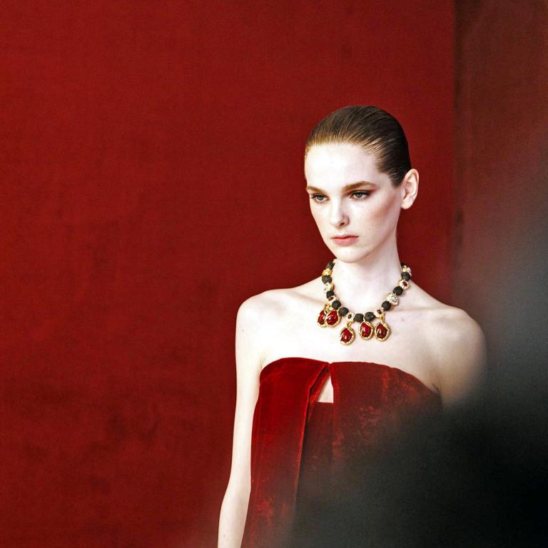 Σε μόλις 7 ημέρες: Η ρουτίνα που χαρίζει στην επιδερμίδα την πιο καθαρή, φωτεινή όψη