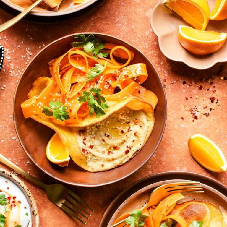 Χούμους με καρότο / Φωτογραφία: Unsplash