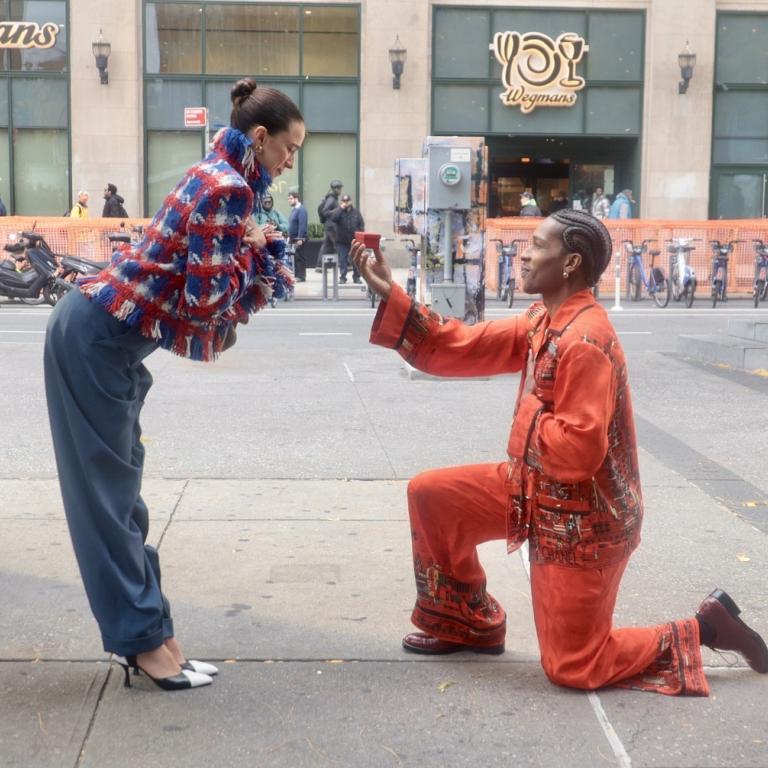 Η Μάργκαρετ Κουόλεϊ και ο Asap Rocky στη νέα καμπάνια της Chanel