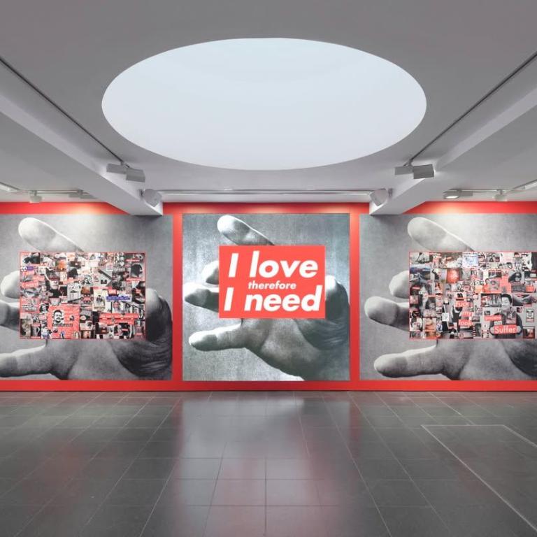 Οι έξι καλύτερες εκθέσεις που θα δούμε το 2026 -Από Barbara Kruger και Jeff Koons ως Αλέξη Ακριθάκη