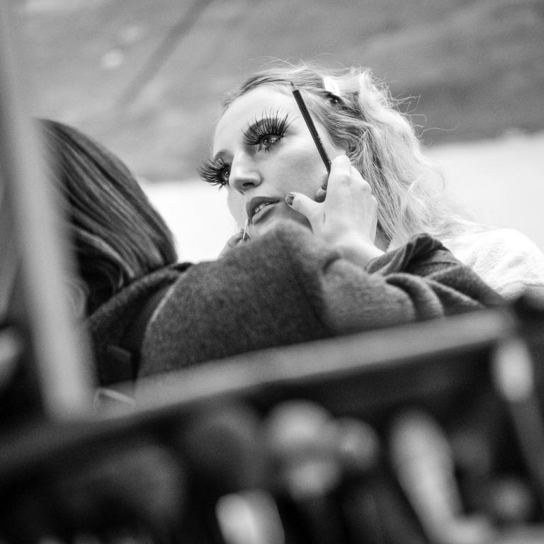 Pre-Xmas Glow: Το beauty boost που χρειάζεται η επιδερμίδα πριν τις γιορτές