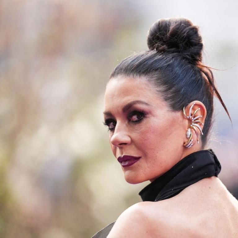 Πώς θα δώσετε λάμψη στα μάτια μετά τα 50