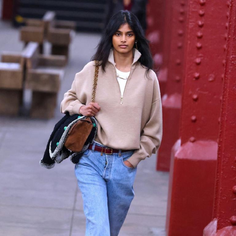 Ποια είναι η Μπαβίθα Μαντάβα, το μοντέλο από την Ινδία που εντόπισαν τυχαία στο μετρό της Νέας Υόρκης και έγινε η νέα αποκάλυψη στο σόου της Chanel