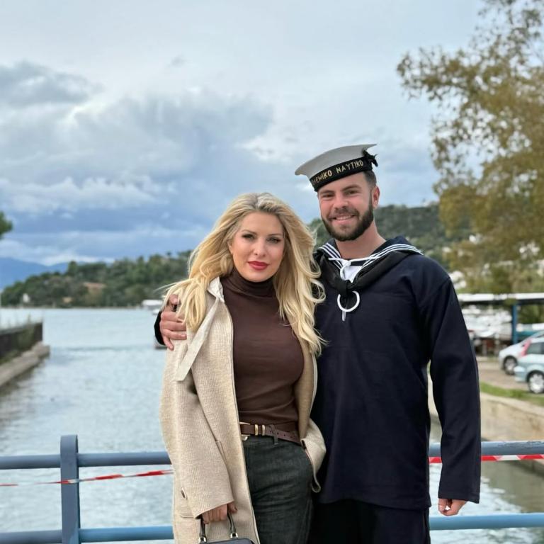 Ελένη Μενεγάκη, Άγγελος Λάτσιος