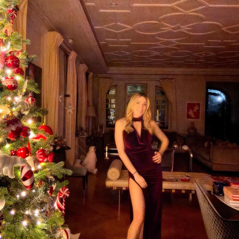 Μαριέττα Χρουσαλά στο σαλόνι της