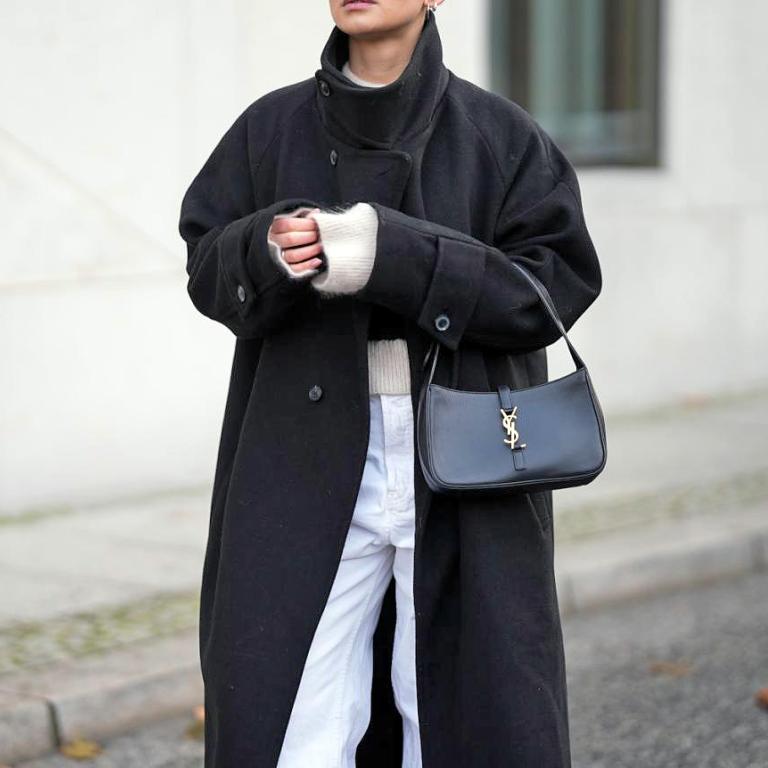 Ποιο είναι το παλτό της σεζόν; Η style expert αποκαλύπτει την καλύτερη επιλογή