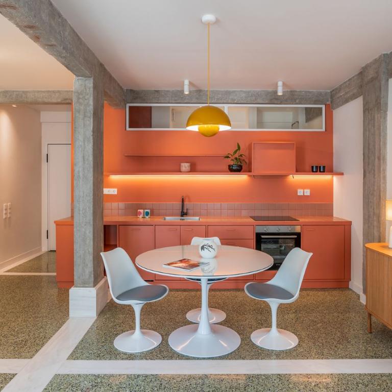 Ανακαίνιση μικρού διαμερίσματος στο κέντρο της Αθήνας