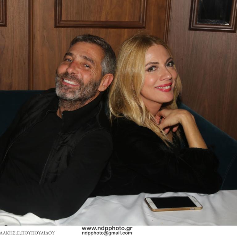 Από ένα διακριτικό ειδύλλιο σε σχέση ζωής: Η ιστορία της Σμαράγδας Καρύδη και του Θοδωρή Αθερίδη