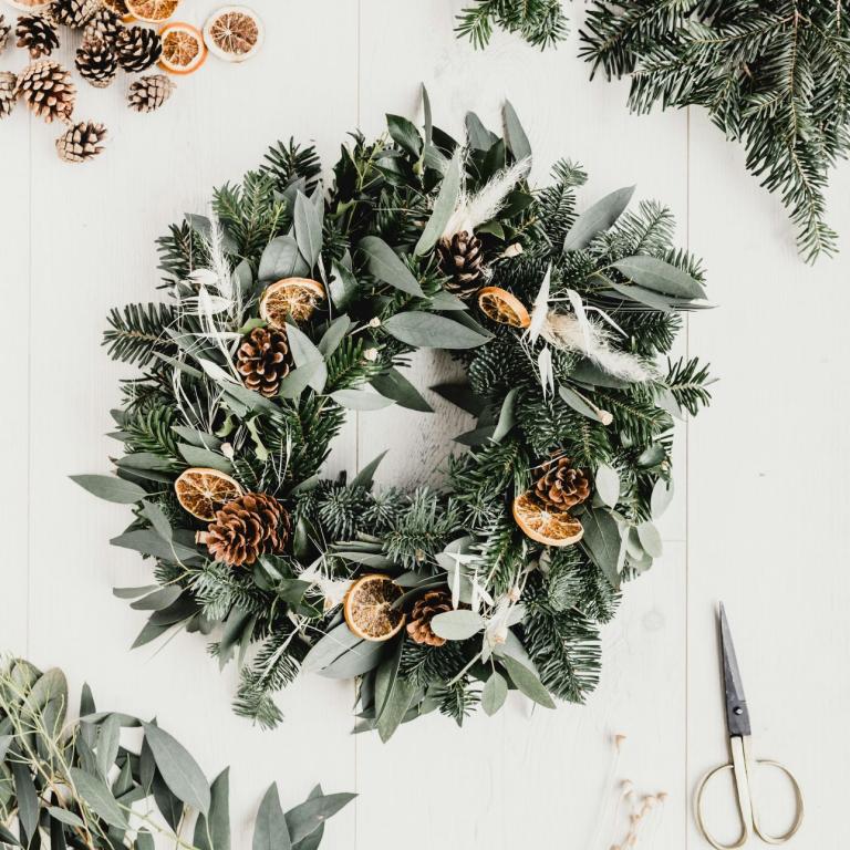 Χειροποίητο χριστουγεννιάτικο στεφάνι