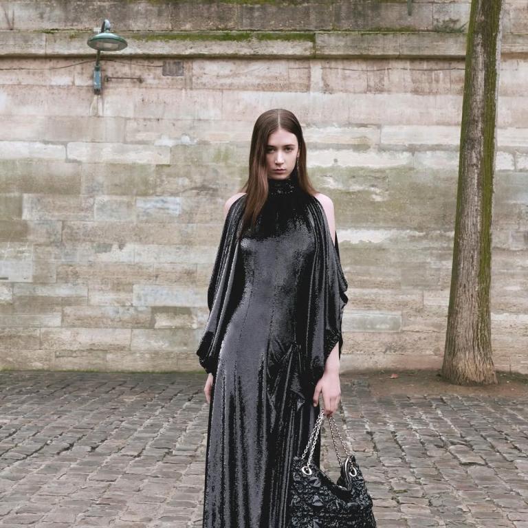 Η κόρη της Νικόλ Κίντμαν σε φωτογραάφηση για τον Dior