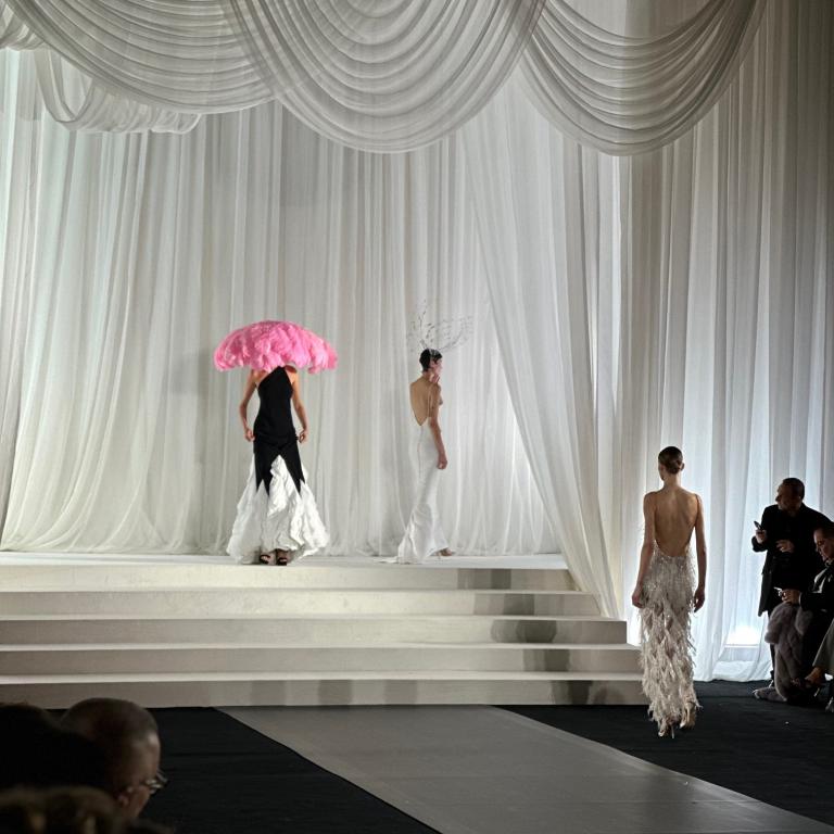 To show της Σίλιας Κριθαριώτη στο Παρίσι