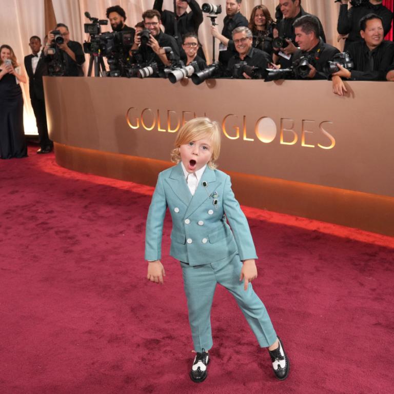 Ποιος είναι ο Ντιουκ ΜακΚλάουντ, το 6χρονο αγόρι που έκλεψε τις καρδιές στις Χρυσές Σφαίρες