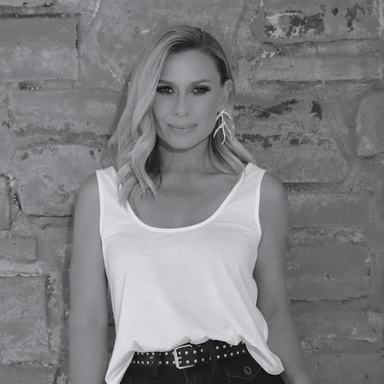 Κατερίνα Καραβάτου