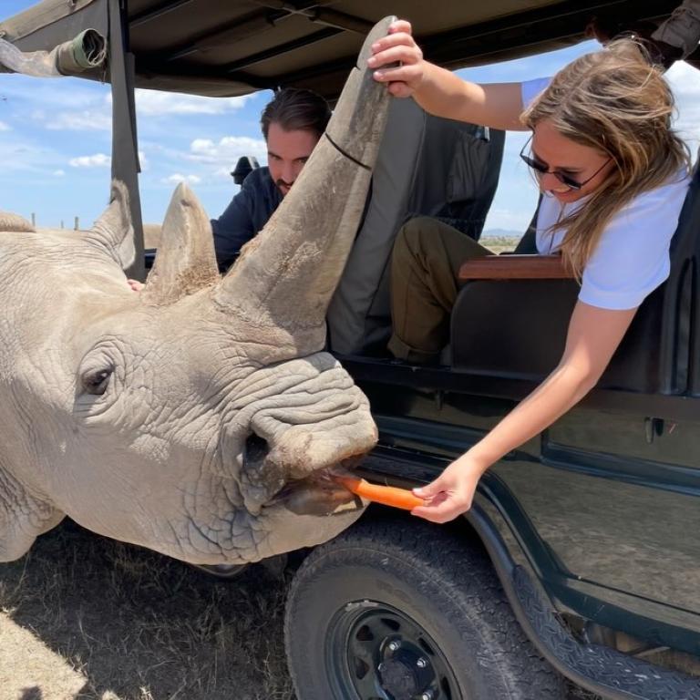 Νίνα Φλορ και Φίλιππος Ντε Γκρες: Εντυπωσιακές εικόνες από τη ζωή τους στη Μοζαμβίκη