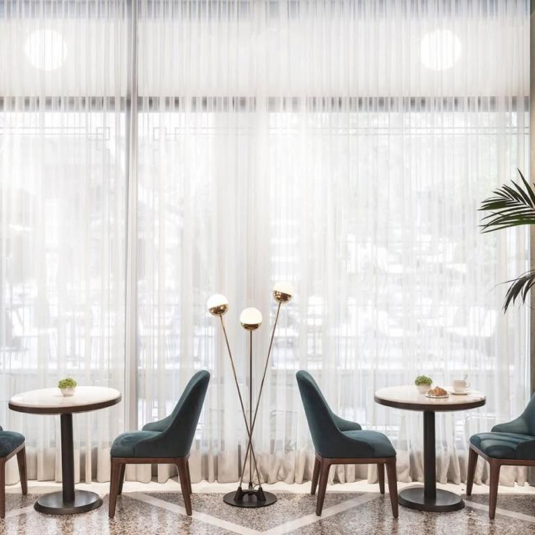 Στο Athenee για brunch