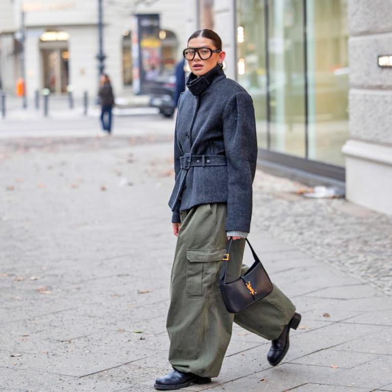 Τι να επιλέξεις στις εκπτώσεις για μια διαχρονική γκαρνταρόμπα, σύμφωνα με τη style expert