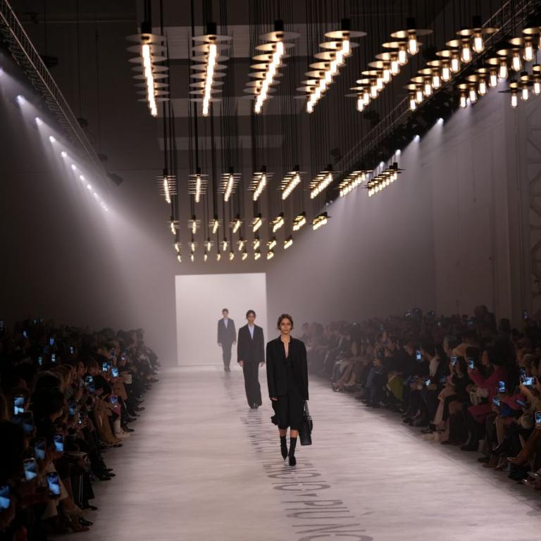 επιδειξη απο εβδομαδα μοαδας του μιλανου 