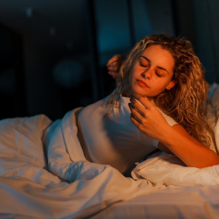 Βάλτε δύο μεταλλικά κουτάλια στο ψυγείο: Σε τι χρησιμεύουν/Φωτογραφία: Shutterstock