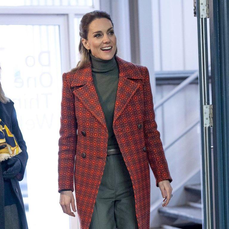 Η Κέιτ Μίντλετον με vintage παλτό