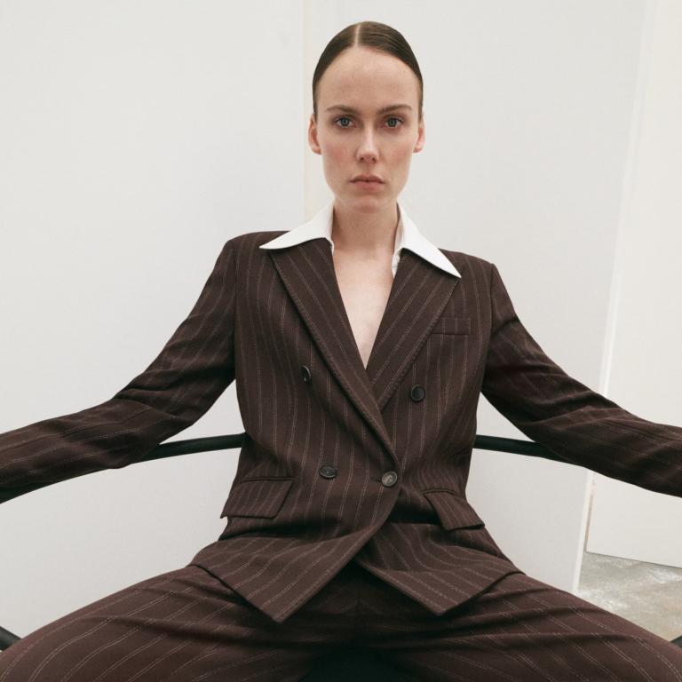 Κοστούμι από Mango