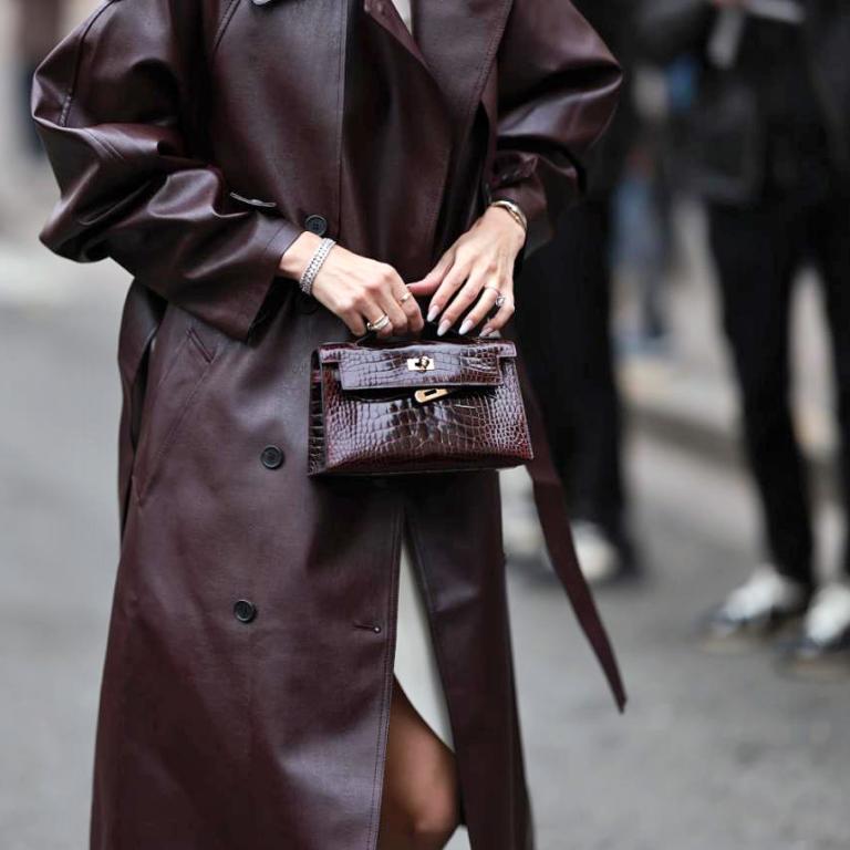 Η νέα διακριτική πολυτέλεια στα νύχια λέγεται «barely-there»