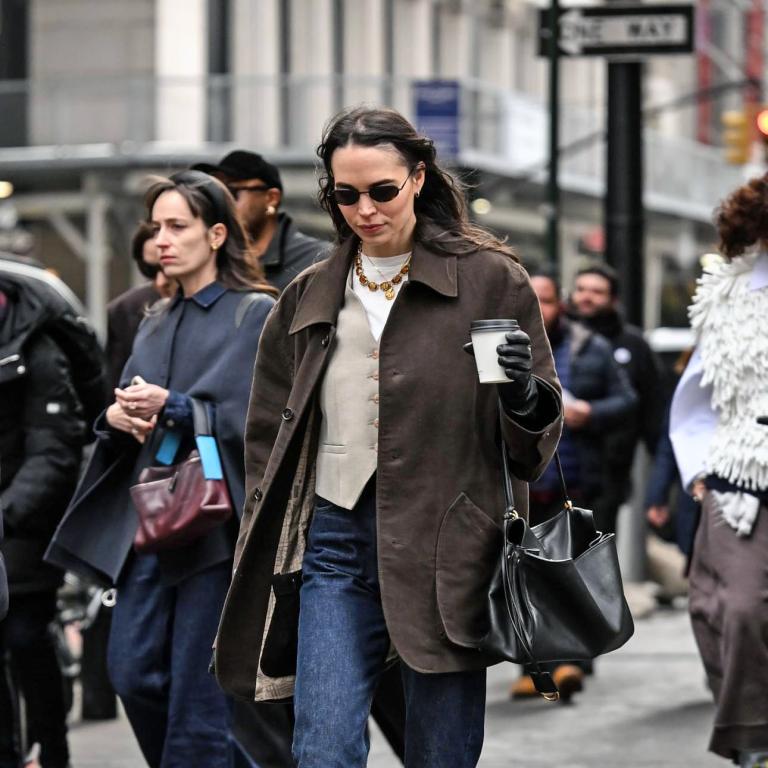 Τα 7 κομμάτια που έχουν πάντα στη ντουλάπα τους οι πιο καλοντυμένες Νεοϋορκέζες