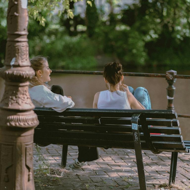 γυναίκες μιλούν