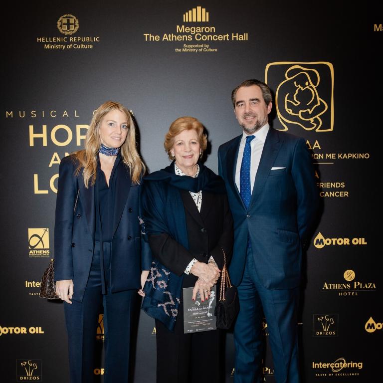 Χρυσή Βαρδινογιάννη, Άννα, Μαρία, Νικόλαος Ντε Γκρες