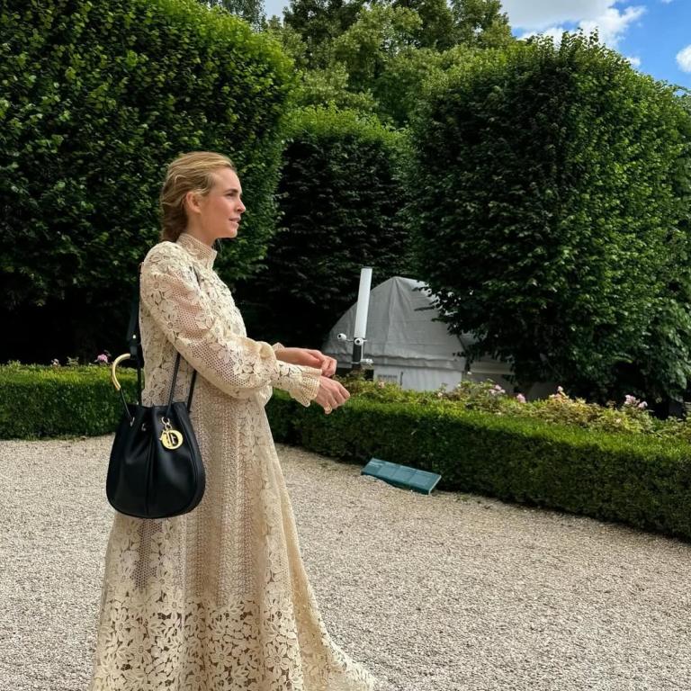 ΦΟΡΕΜΑΤΑ ΓΙΑ ΤΗ ΒΑΛΙΤΣΑ ΤΟΥ ΠΑΣΧΑ